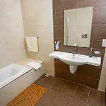 Luxury Living With Massive Pool - Views And Beautiful Gardens Appartamento Ghajn Melel