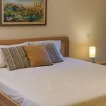 Appartamento Luxury Living With Massive Pool - Views And Beautiful Gardens *