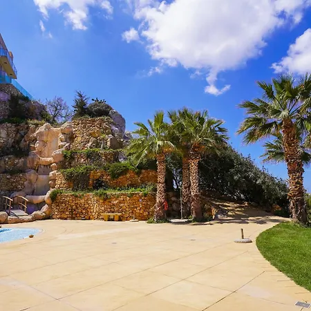Luxury Living With Massive Pool - Views And Beautiful Gardens * Ghajn Melel