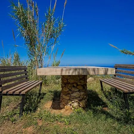 アパート Luxury Living With Massive Pool - Views And Beautiful Gardens Għajn Melel