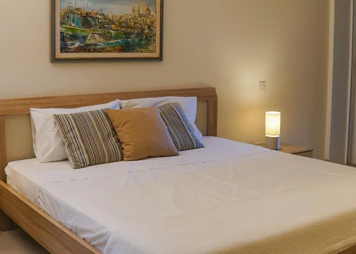 Διαμέρισμα Luxury Living With Massive Pool - Views And Beautiful Gardens *