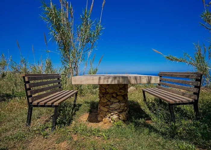 Διαμέρισμα Luxury Living With Massive Pool - Views And Beautiful Gardens Ghajn Melel